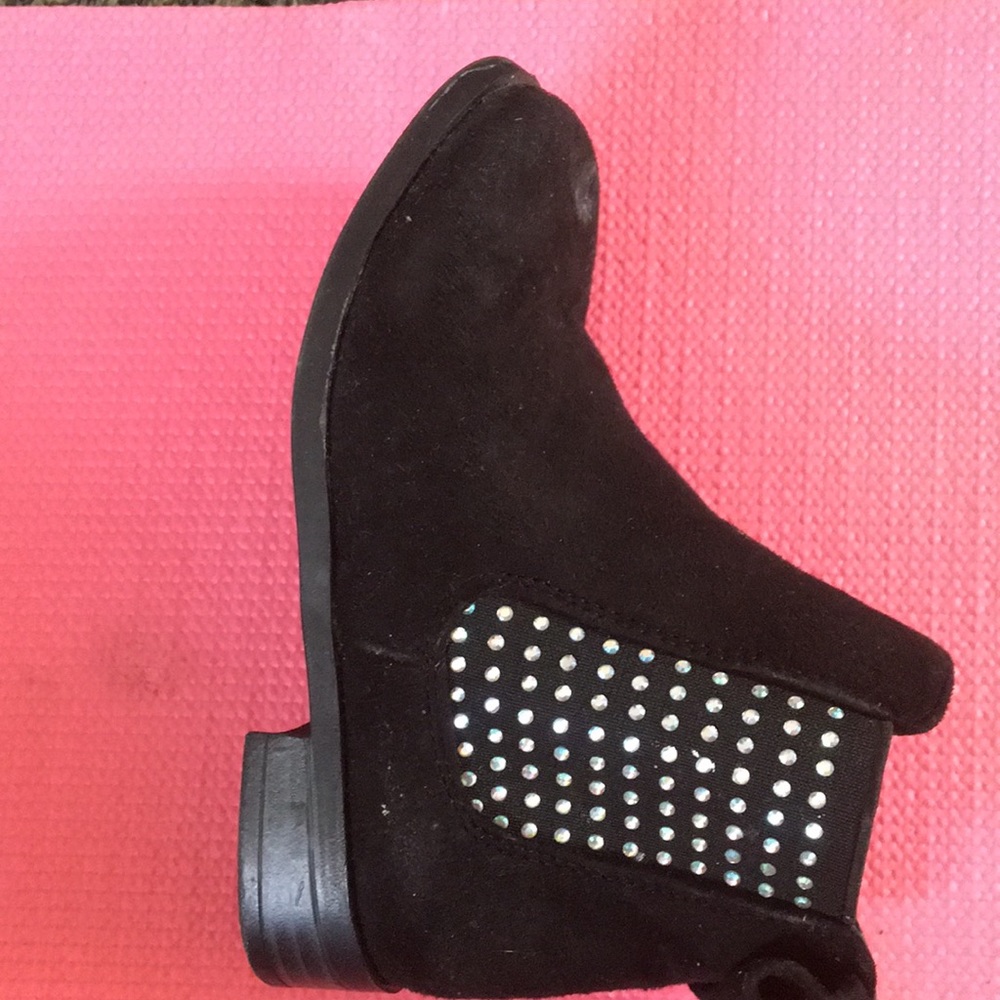 Black kid boots for church